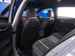Хетчбэк Volkswagen Golf 2022 года, 2888444 рублей, Москва