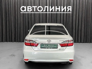Седан Toyota Camry 2017 года, 1799000 рублей, Красноярск