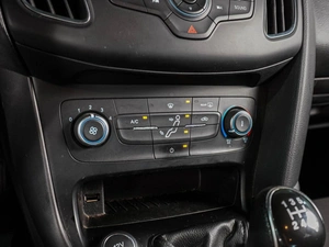 Хетчбэк Ford Focus 2015 года, 949900 рублей, Воронеж
