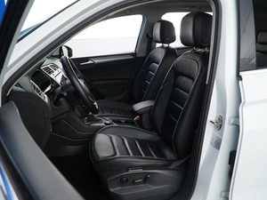 Внедорожник Volkswagen Tiguan 2021 года, 2370900 рублей, Москва