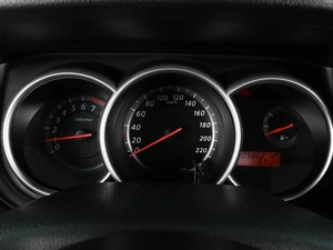 Хетчбэк Nissan Tiida 2011 года, 979000 рублей, Аксай