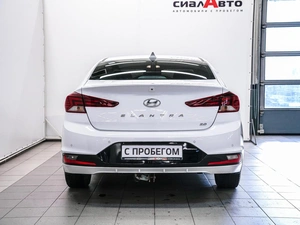 Седан Hyundai Elantra 2019 года, 1579000 рублей, Красноярск