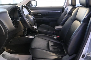 Внедорожник Mitsubishi Outlander 2018 года, 2349000 рублей, Омск