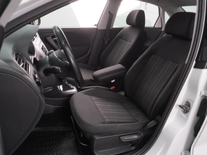 Седан Volkswagen Polo 2019 года, 1368000 рублей, Воронеж