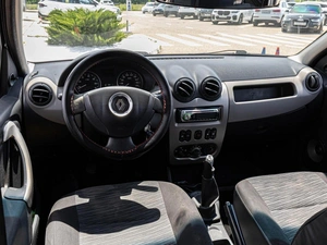 Седан Renault Logan 2011 года, 330000 рублей, Краснодар