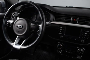 Седан Kia Rio 2018 года, 1299000 рублей, Оренбург