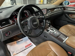 Седан Audi A8 2004 года, 887000 рублей, Солонцы