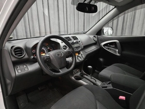 Внедорожник Toyota RAV4 2010 года, 1365000 рублей, Красноярск
