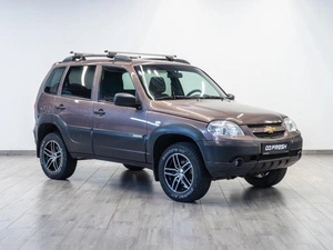 Внедорожник Chevrolet Niva 2016 года, 649000 рублей, Саратов