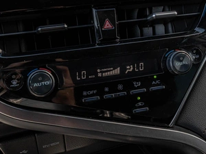 Седан Toyota Camry 2022 года, 3400000 рублей, Краснодар