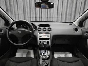Хетчбэк Peugeot 308 2011 года, 515000 рублей, Красноярск