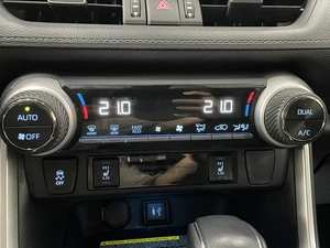 Внедорожник Toyota RAV4 2020 года, 3387000 рублей, Солонцы