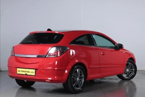 Хетчбэк Opel Astra GTC 2010 года, 609000 рублей, Челябинск