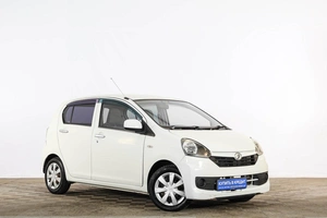 Хетчбэк Daihatsu Mira e:S 2015 года, 749000 рублей, Тюмень