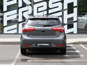 Хетчбэк Kia Rio 2012 года, 860000 рублей, Волгоград
