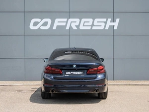 Седан BMW 5 серия 2017 года, 2800000 рублей, Краснодар