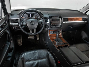 Внедорожник Volkswagen Touareg 2011 года, 1855000 рублей, Ставрополь