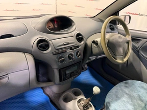 Хетчбэк Toyota Vitz 2000 года, 249000 рублей, Красноярск