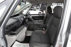 Минивэн Honda Stepwgn 2017 года, 1799000 рублей, Красноярск