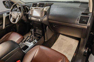 Внедорожник Toyota Land Cruiser Prado 2016 года, 4129000 рублей, Челябинск