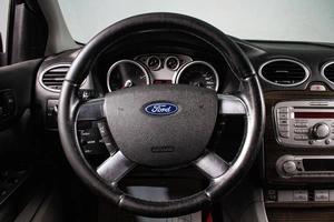Седан Ford Focus 2008 года, 629000 рублей, Сургут