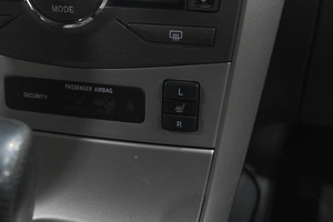 Седан Toyota Corolla 2007 года, 779000 рублей, Новокузнецк