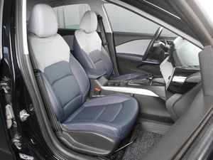 Седан Chevrolet Monza 2023 года, 1598000 рублей, Красный Пахарь