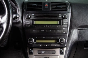 Универсал Toyota Avensis 2009 года, 749000 рублей, Сургут