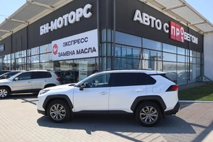 Внедорожник Toyota RAV4 2025 года, 4400000 рублей, Мирное
