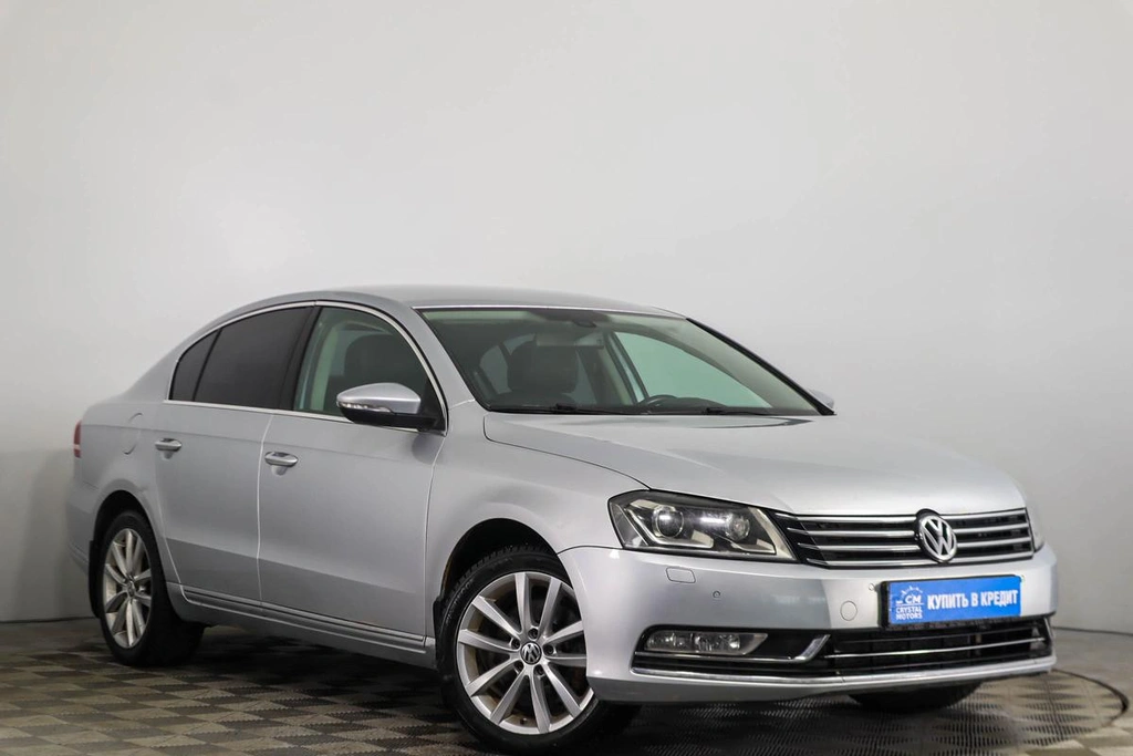 Седан Volkswagen Passat 2012 года, 959000 рублей, Пермь