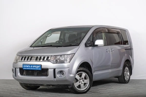 Минивэн Mitsubishi Delica D5 2013 года, 1349000 рублей, Томск
