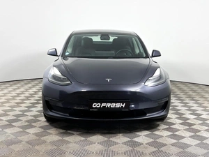 Седан Tesla Model 3 2021 года, 3299900 рублей, Казань
