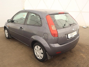 Хэтчбек Ford Fiesta 2004 года, 390000 рублей, Орёл