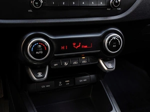 Хетчбэк Kia Rio X-Line 2019 года, 1749000 рублей, Краснодар