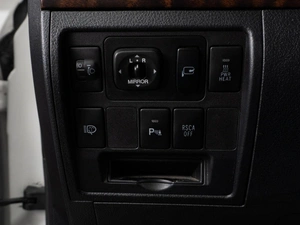 Внедорожник Toyota Land Cruiser 2010 года, 2849000 рублей, Тюмень