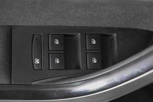 Хетчбэк Opel Astra 2011 года, 819000 рублей, Кемерово