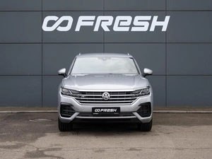 Внедорожник Volkswagen Touareg 2018 года, 5100000 рублей, Краснодар