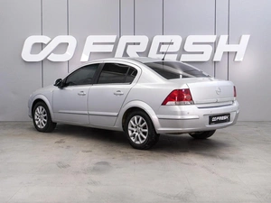 Седан Opel Astra 2010 года, 649000 рублей, Воронеж