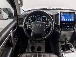 Внедорожник Toyota Land Cruiser 2016 года, 6360000 рублей, Красноярск