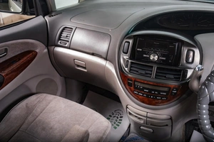 Минивэн Toyota Estima 2001 года, 989000 рублей, Томск