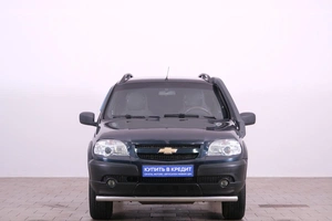 Внедорожник Chevrolet Niva 2015 года, 799000 рублей, Омск