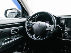 Внедорожник Mitsubishi Outlander 2019 года, 2199000 рублей, Красноярск