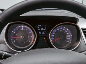 Седан Hyundai Elantra 2015 года, 1380000 рублей, Краснодар