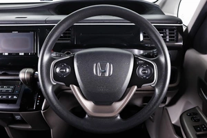 Минивэн Honda Stepwgn 2015 года, 2049000 рублей, Пермь