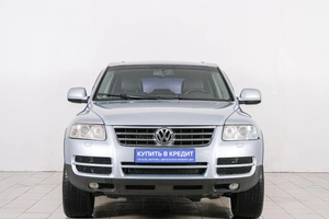Внедорожник Volkswagen Touareg 2006 года, 899000 рублей, Красноярск