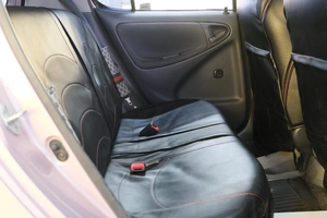 Хетчбэк Toyota Vitz 2001 года, 339000 рублей, Омск