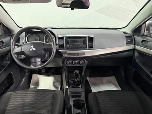 Седан Mitsubishi Lancer 2013 года, 940000 рублей, Красноярск