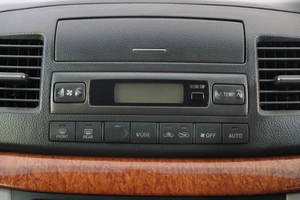 Седан Toyota Mark II 2003 года, 759000 рублей, Омск