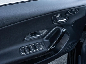 Хетчбэк Mercedes-benz A-класс 2018 года, 2599000 рублей, Нижний Новгород