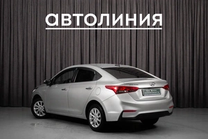 Седан Hyundai Solaris 2019 года, 1249000 рублей, Красноярск